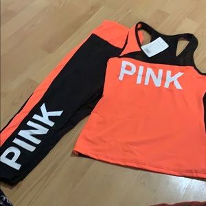 Sz M/L Capri workout set NWT